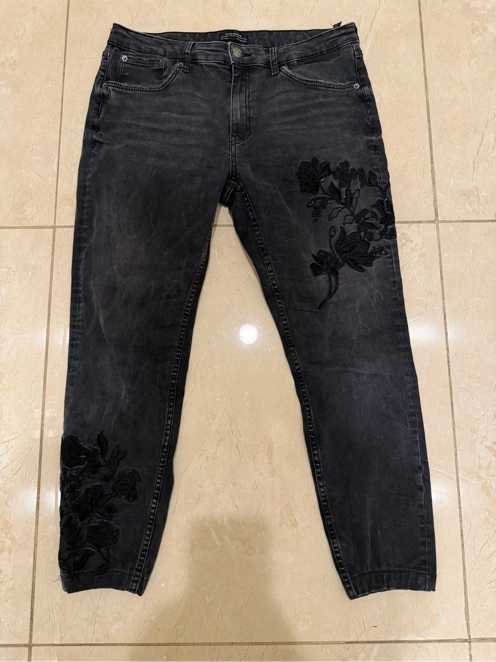 Zara Black Wash Skinny Jeans with Floral Embroidery